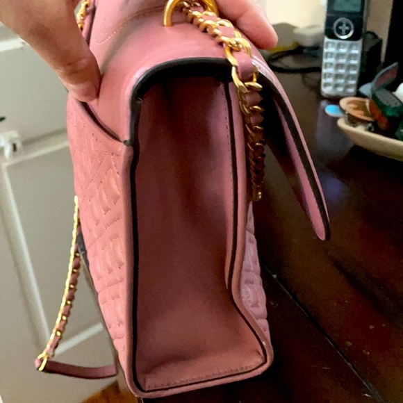 Perfect condition! Tory Burch magnolia 🌸 colored flemming bag - Picture 5 of 8